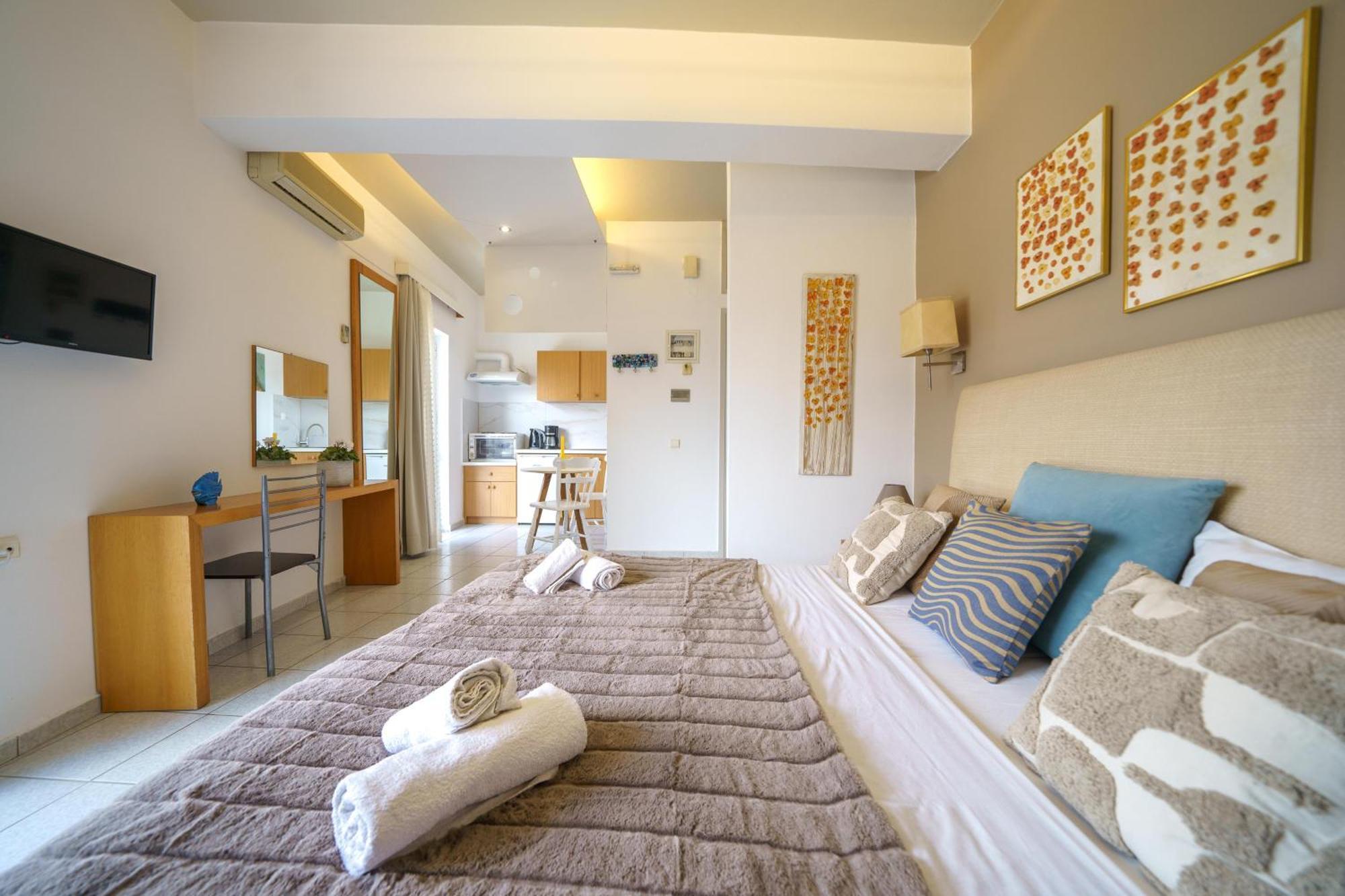 Rodi Blue Apartments Amoudara  Bagian luar foto
