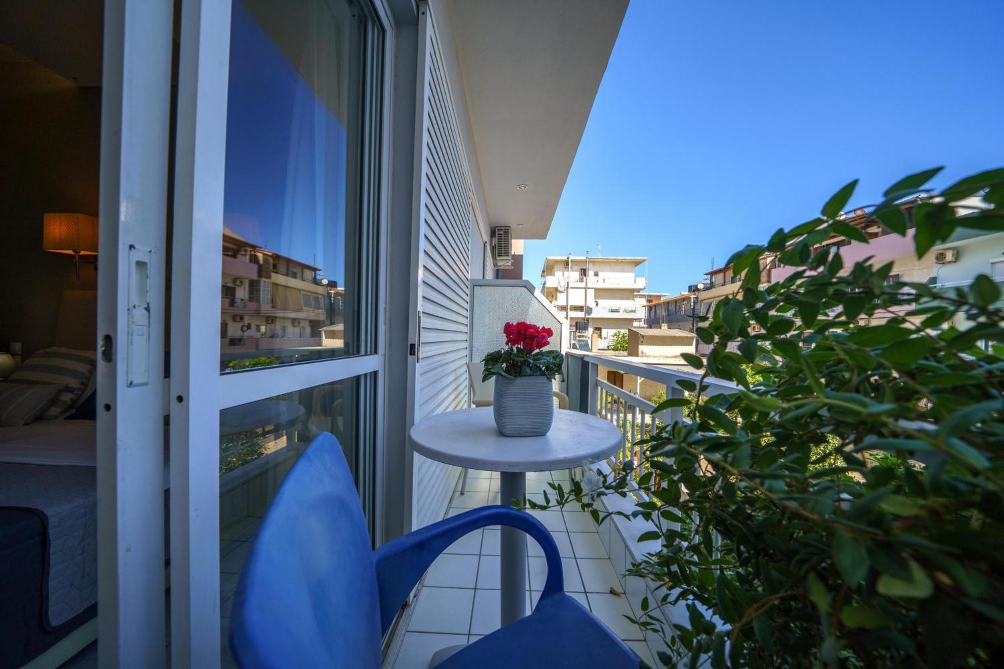 Rodi Blue Apartments Amoudara  Bagian luar foto